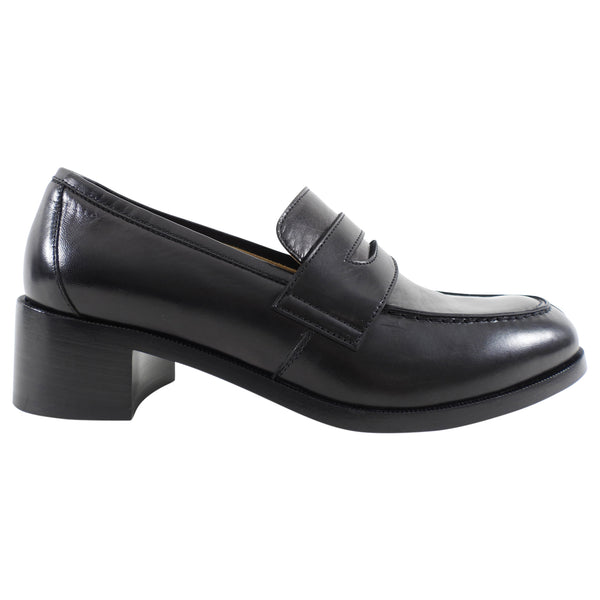 The Row Black Leather Vera Loafers - 37 (fits USA 6) – I