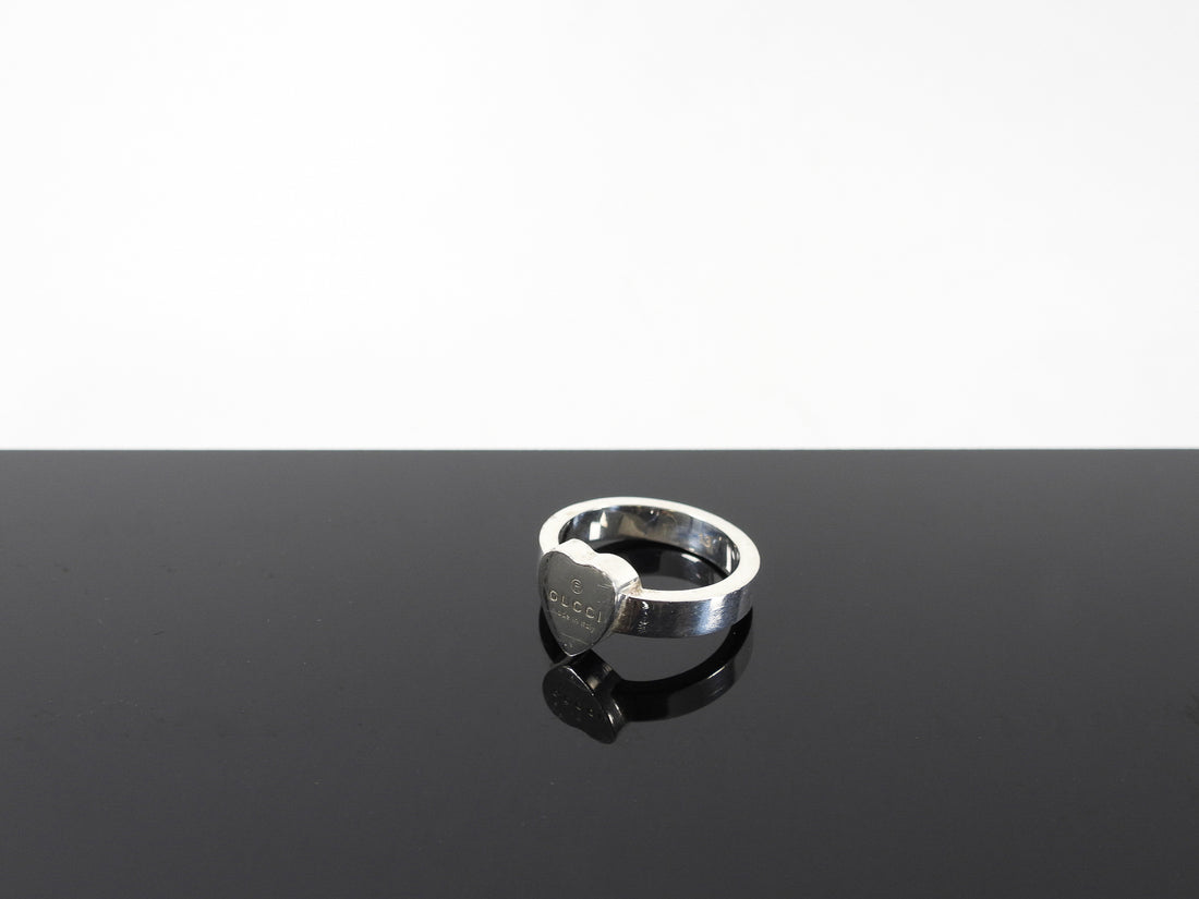Gucci Sterling Silver Heart Ring With Trademark – Size 6