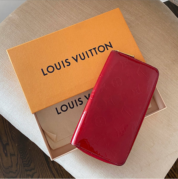 Louis Vuitton Red Vernis Monogram Zippy Continental Wallet – I MISS YOU  VINTAGE