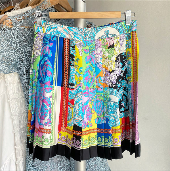VERSACE Pleated printed silk-twill mini skirt