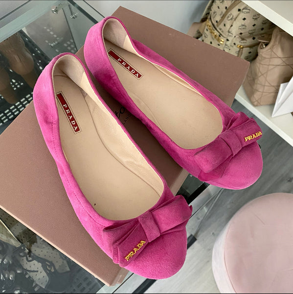 Prada hot sale suede flats