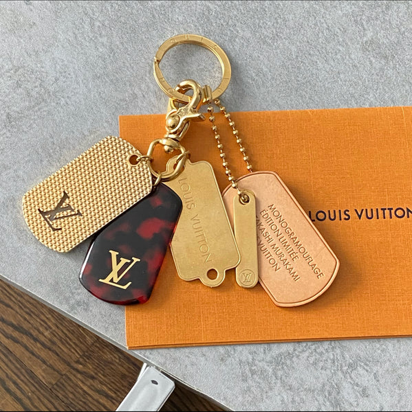 LOUIS VUITTON Bag charm Key chain holder AUTH Dog tag Plate Brown