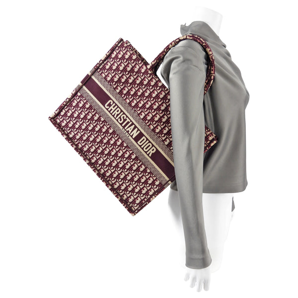 Dior Oblique Large Book Tote Burgundy