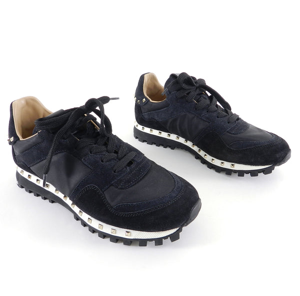 Valentino stud 2025 sole rockrunner sneaker