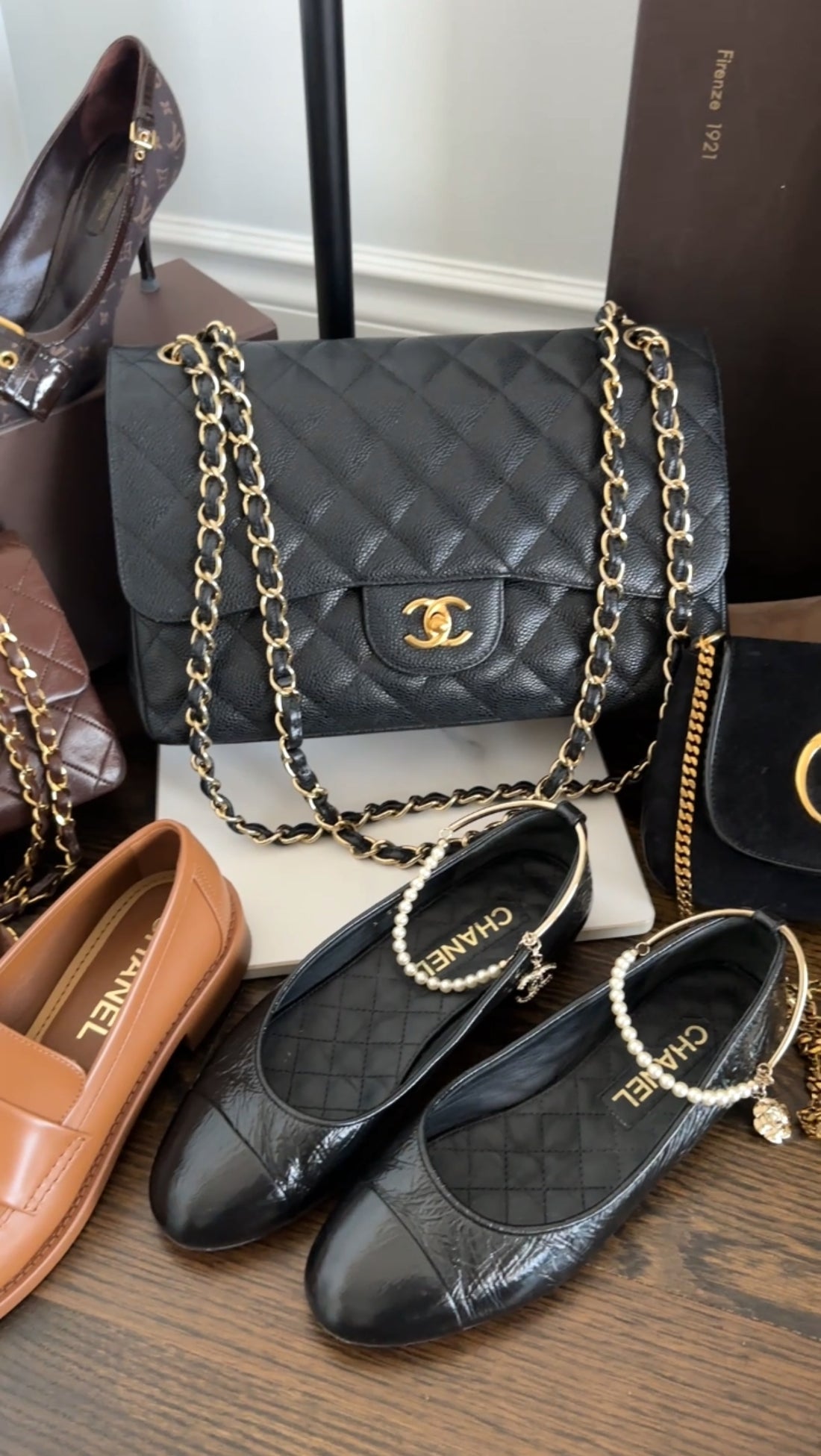 Chanel Black Caviar Jumbo Classic Double Flap Bag GHW