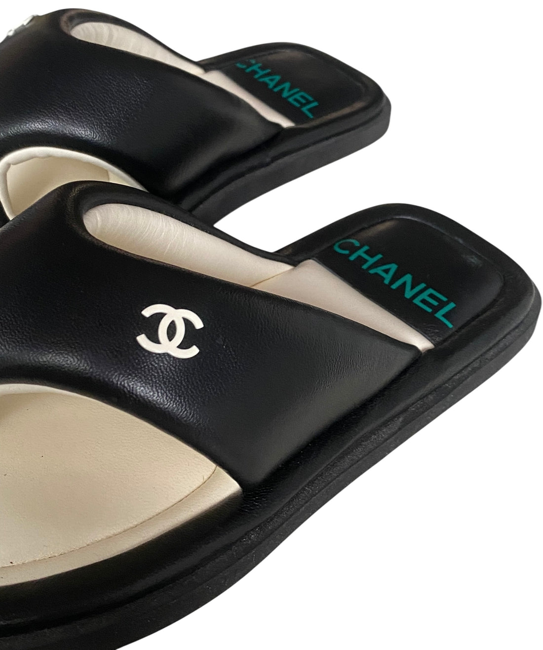 Chanel Black CC Logo Flip Flop Sandals - 37