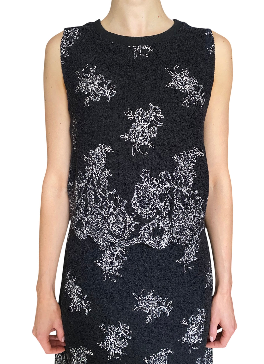 Giambattista Valli Black Floral Embroidered Boucle 2-Piece Tank & Skirt Set - IT 44 / US 6-8