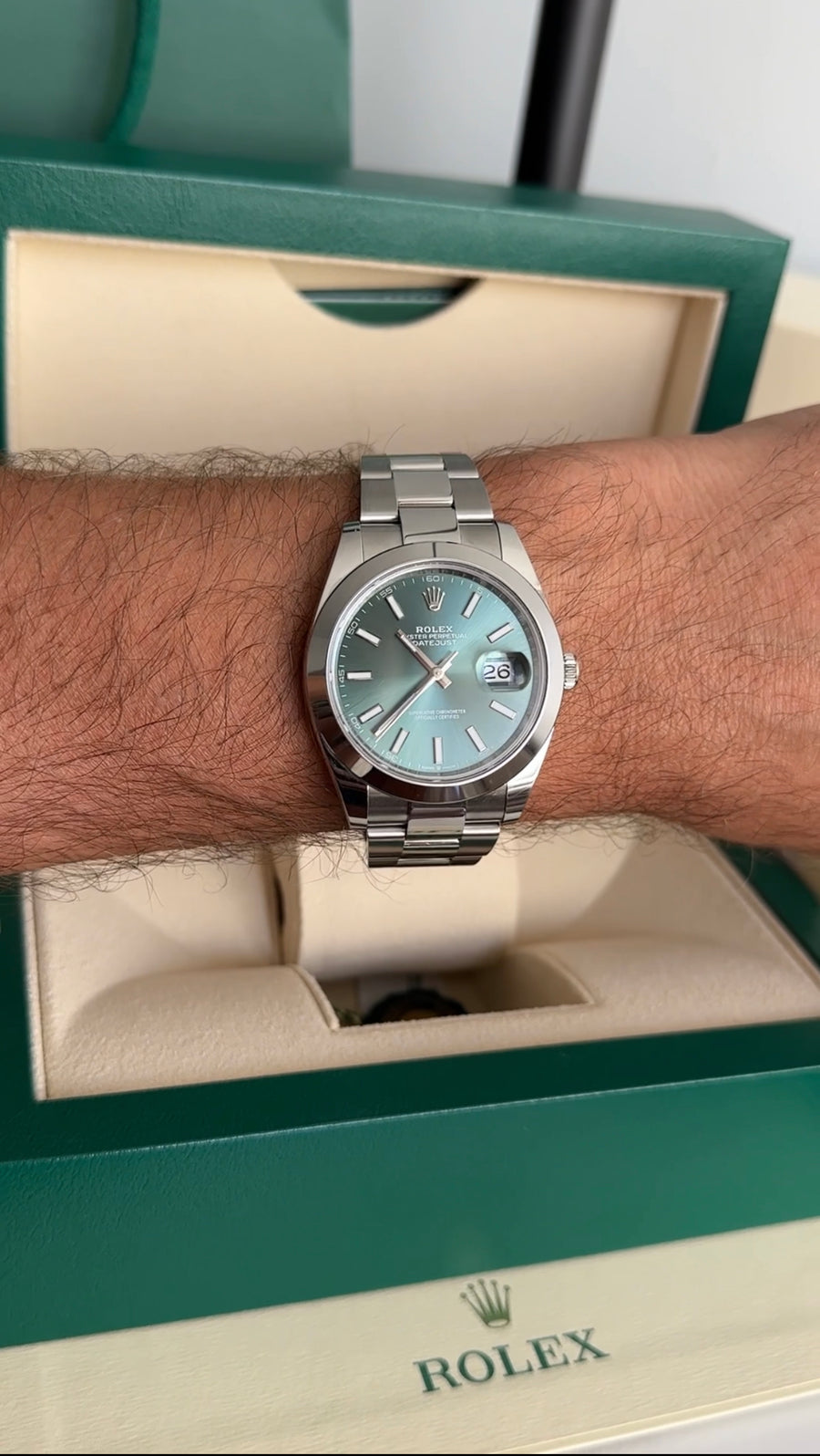 Rolex Datejust 41mm Stainless Steel Green Dial Wrist Watch