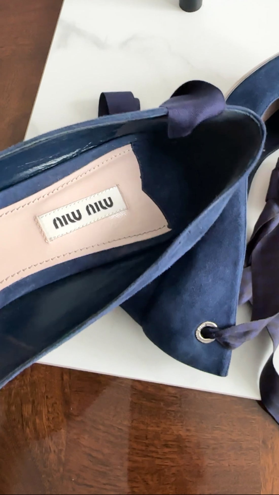 Miu Miu Navy Blue Suede Block Heel Ribbon Pumps - 40