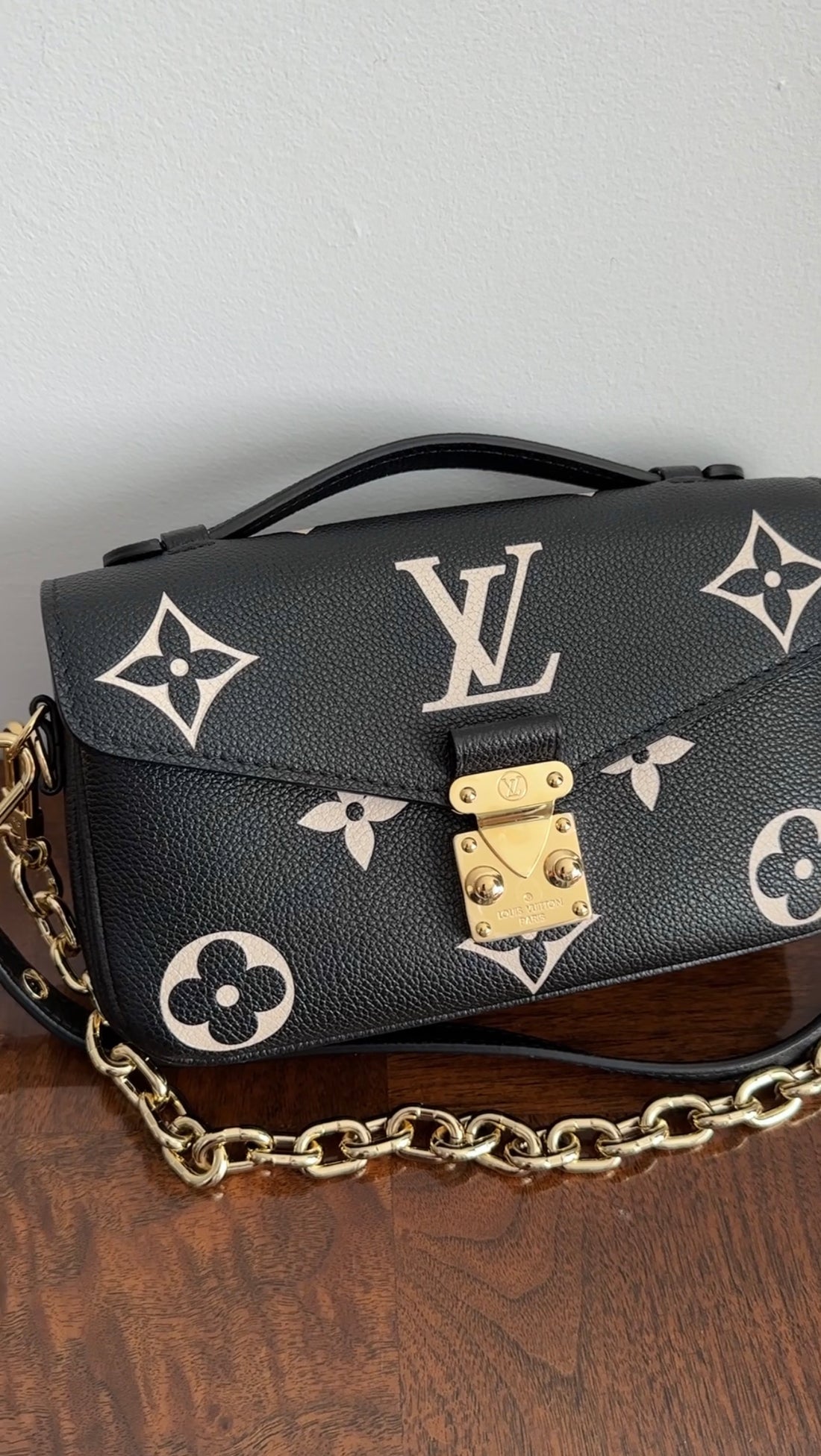 Louis Vuitton Black Monogram Empreinte Pochette Metis East West