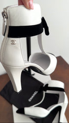 Chanel White Leather and Black Velvet Cut out Cap Toe Ankle Boot - 40C