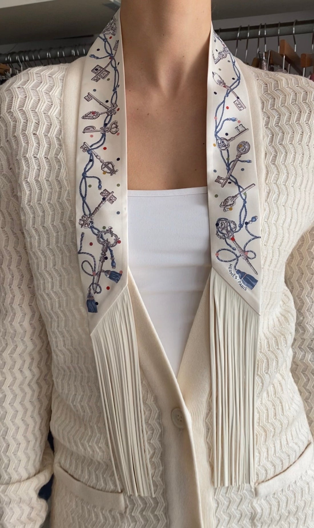 Hermes Les Cles a Pois Ivory Silk Leather Fringe Twilly 2026