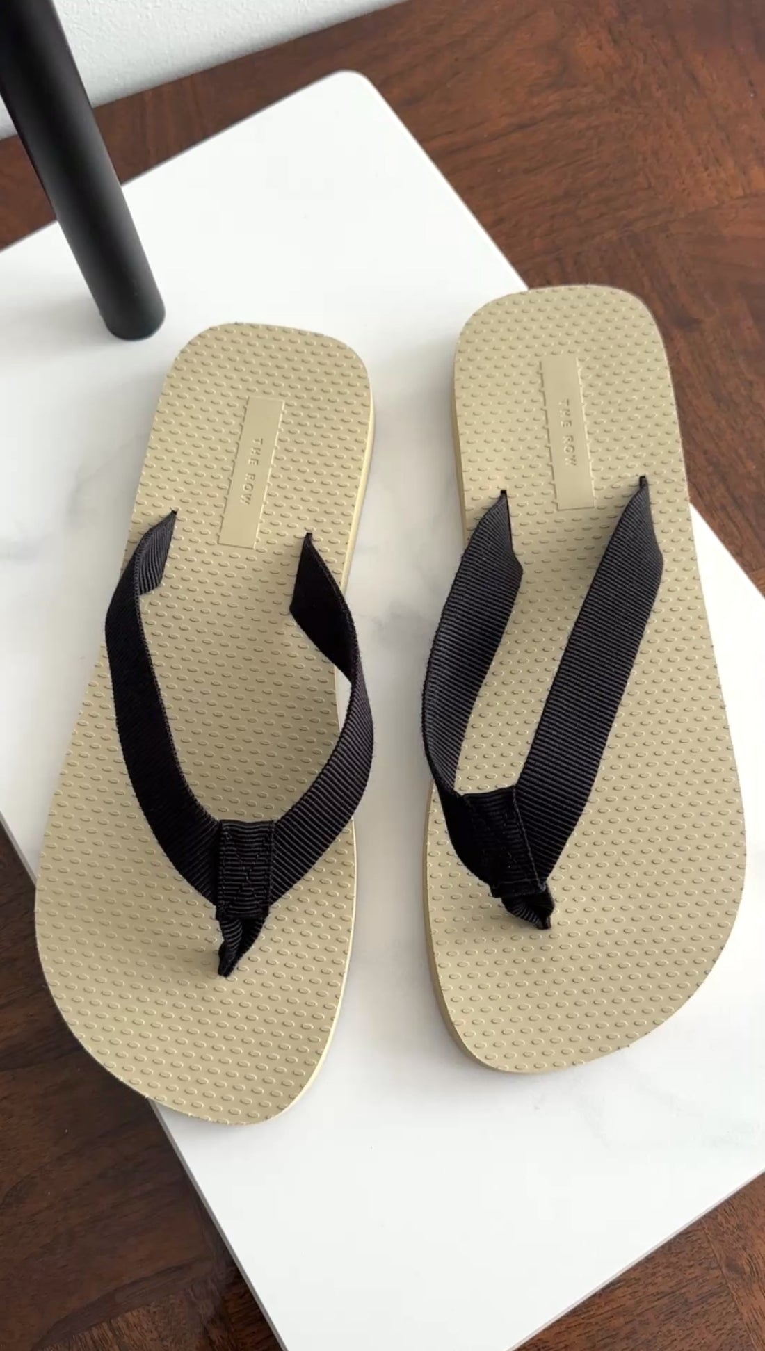 The Row Classic Black Dune Flip Flops - 37