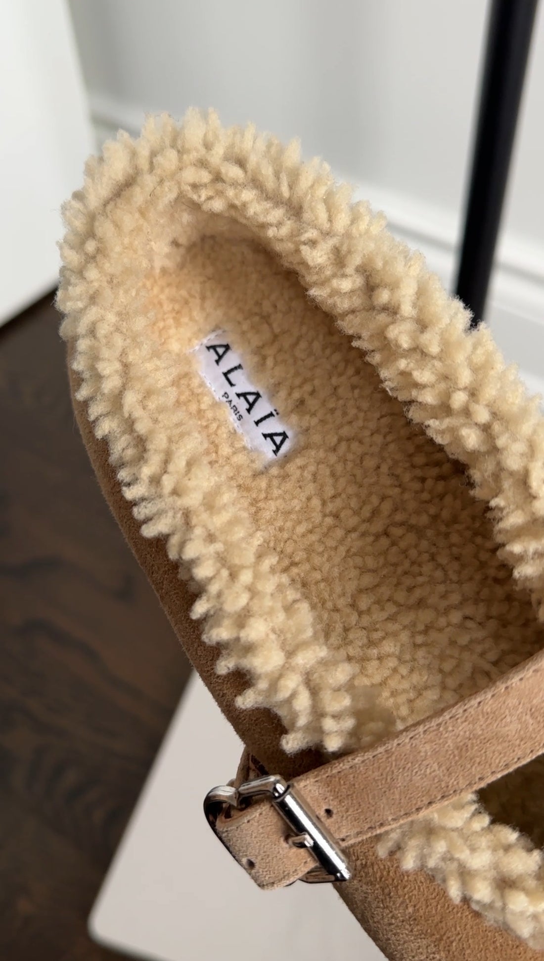 Alaia Beige Shearling Ballet Flat Shoes - 37