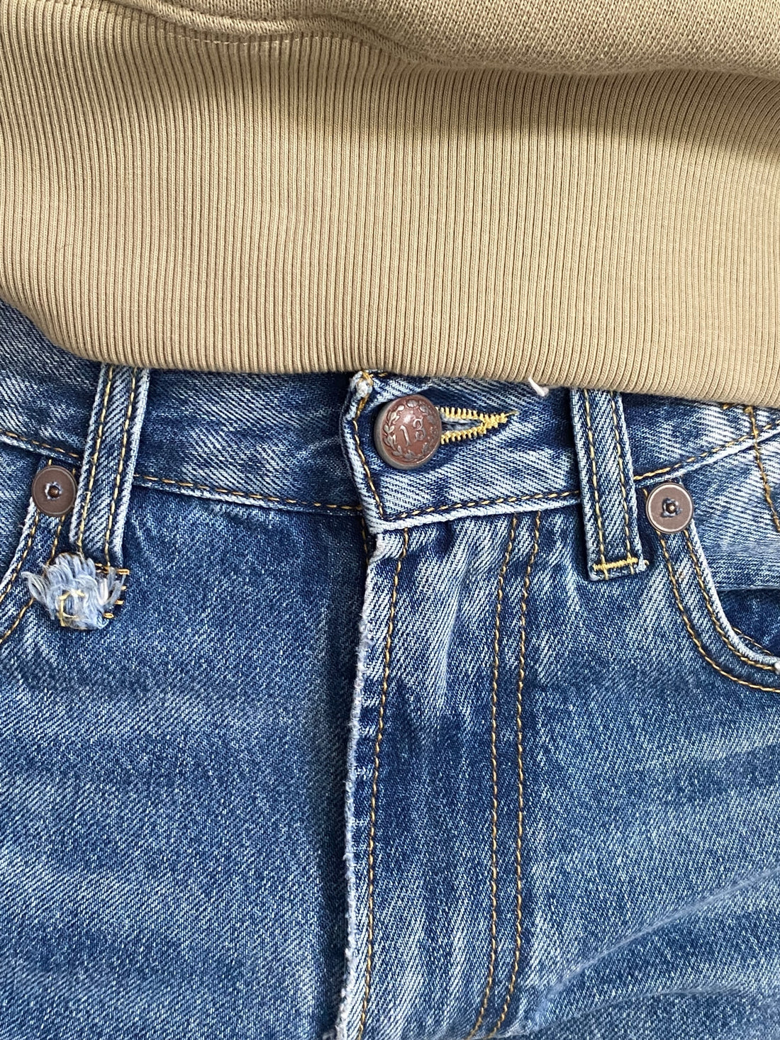 R13 Distressed Mom Denim - W26