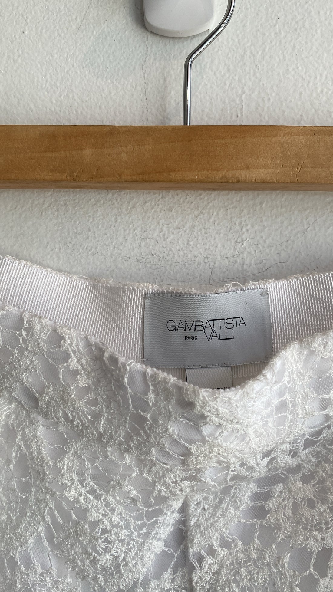 Giambattista Valli Lace Shorts - 42