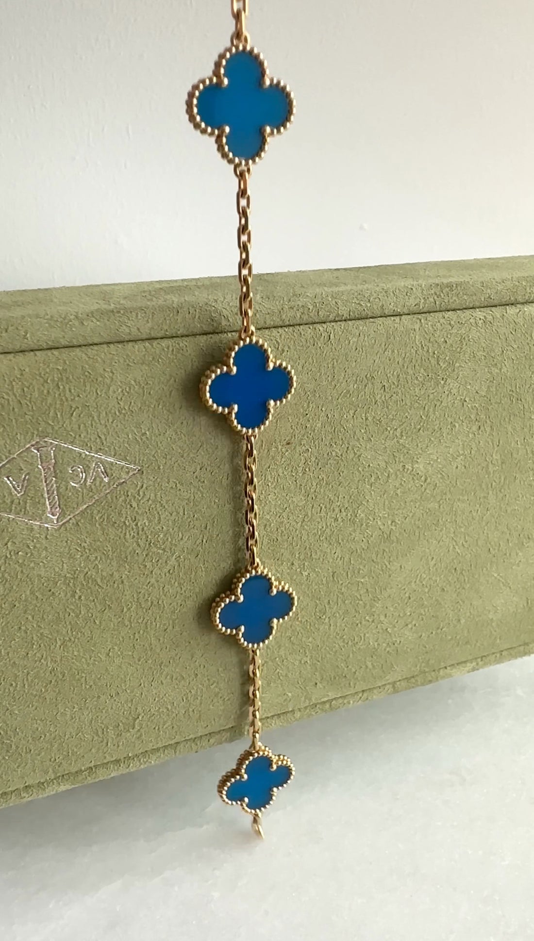 Van Cleef & Arpels 18K Yellow Gold Blue Agate Vintage Alhambra 5 Motif Bracelet