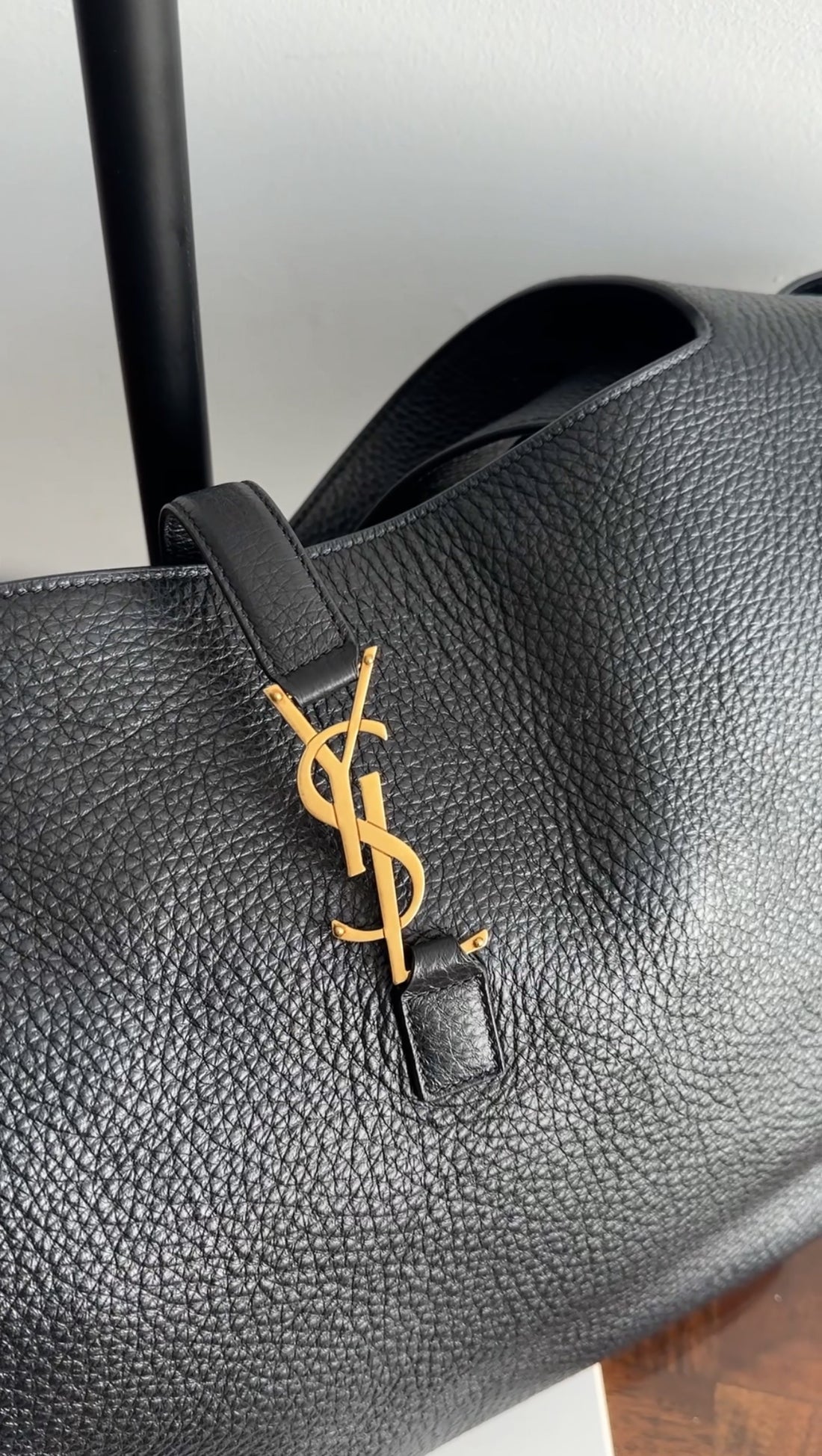 Saint Laurent Le 5 a 7 Black Grained Leather Bea Tote Bag