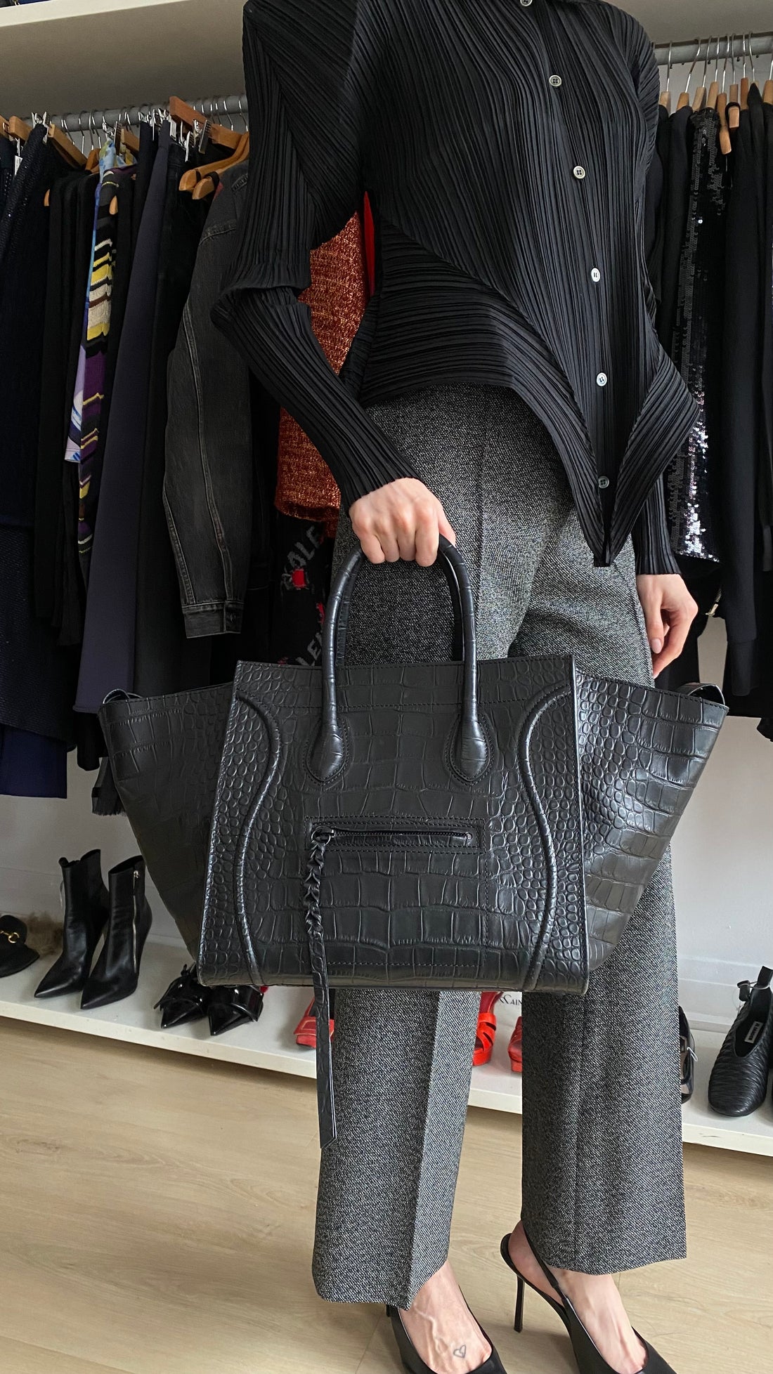 Celine Black Croc-Embossed Medium Phantom Luggage Tote