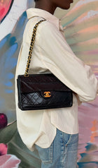 Chanel Vintage 1989 CC Medium Quilted Flap Bag with Snap Wallet