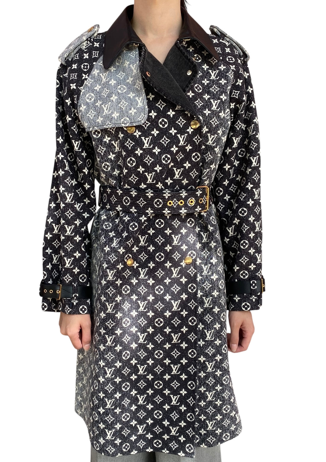 Louis Vuitton 2023 Black Denim Monogram Trench Coat - 38 – I
