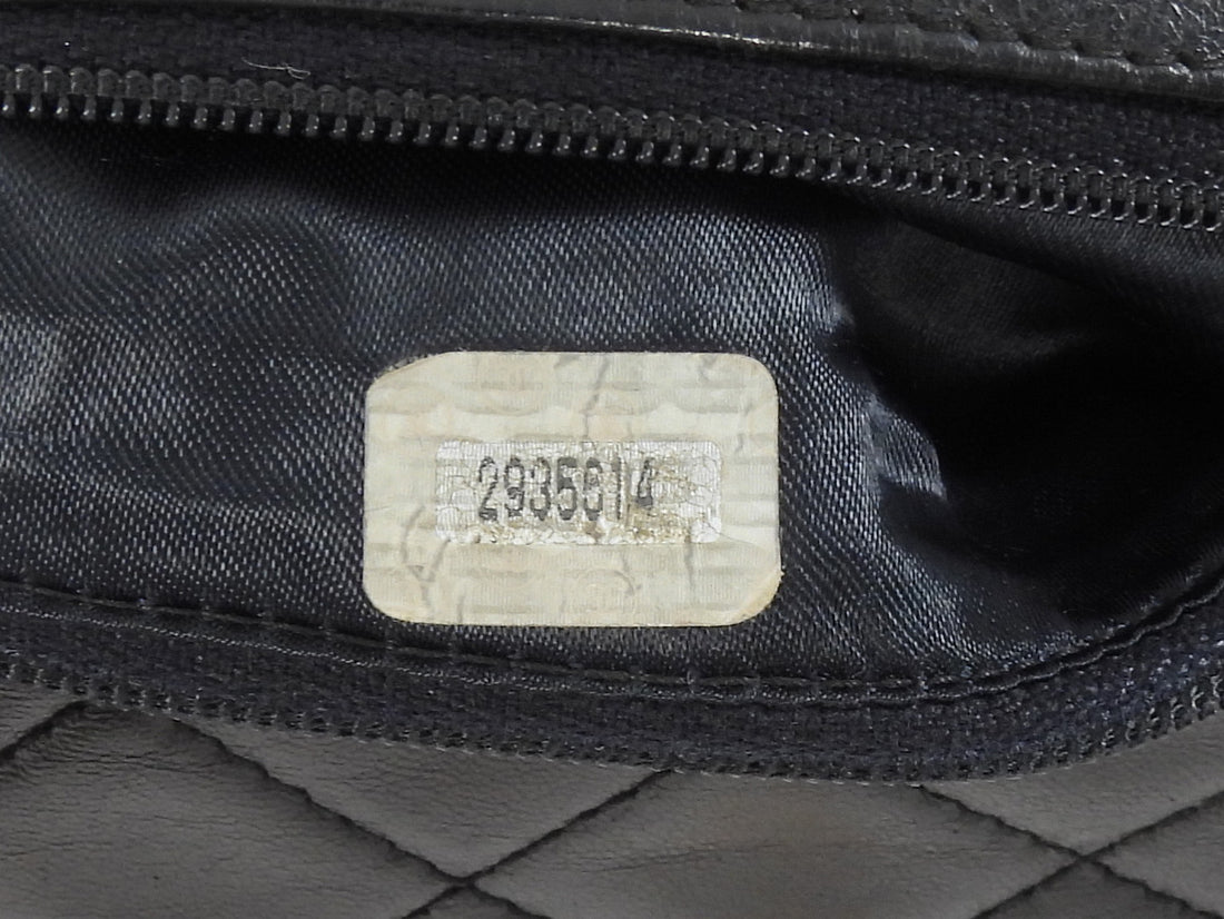 Chanel Black Vintage 1991 Quilted CC Turn Lock Flap Shoulder Bag