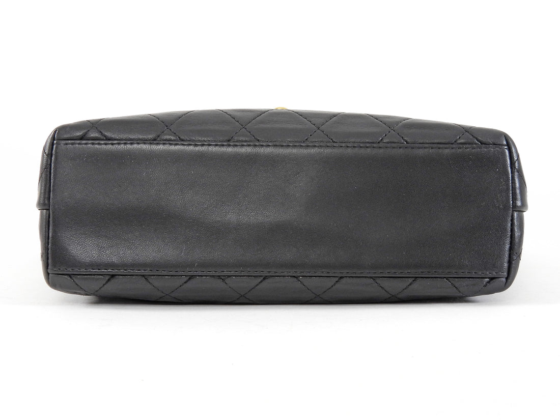 Chanel Black Vintage 1991 Quilted CC Turn Lock Flap Shoulder Bag