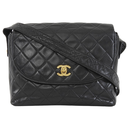 Chanel Black Vintage 1991 Quilted CC Turn Lock Flap Shoulder Bag
