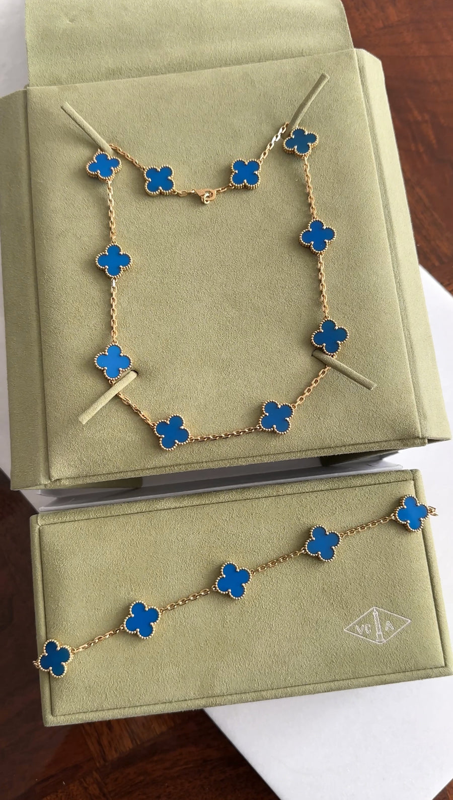 Van Cleef & Arpels 18K Yellow Gold Blue Agate Vintage Alhambra 10 Motif Necklace