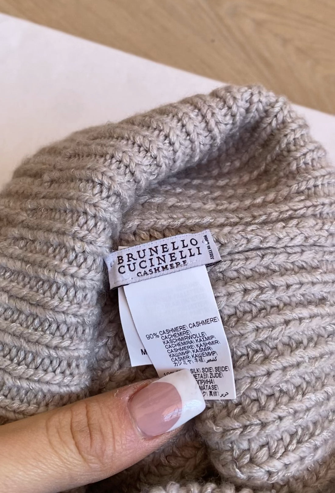 Brunello Cucinelli Beige Cashmere & Silk Cable Knit Sequin Toque Hat - M