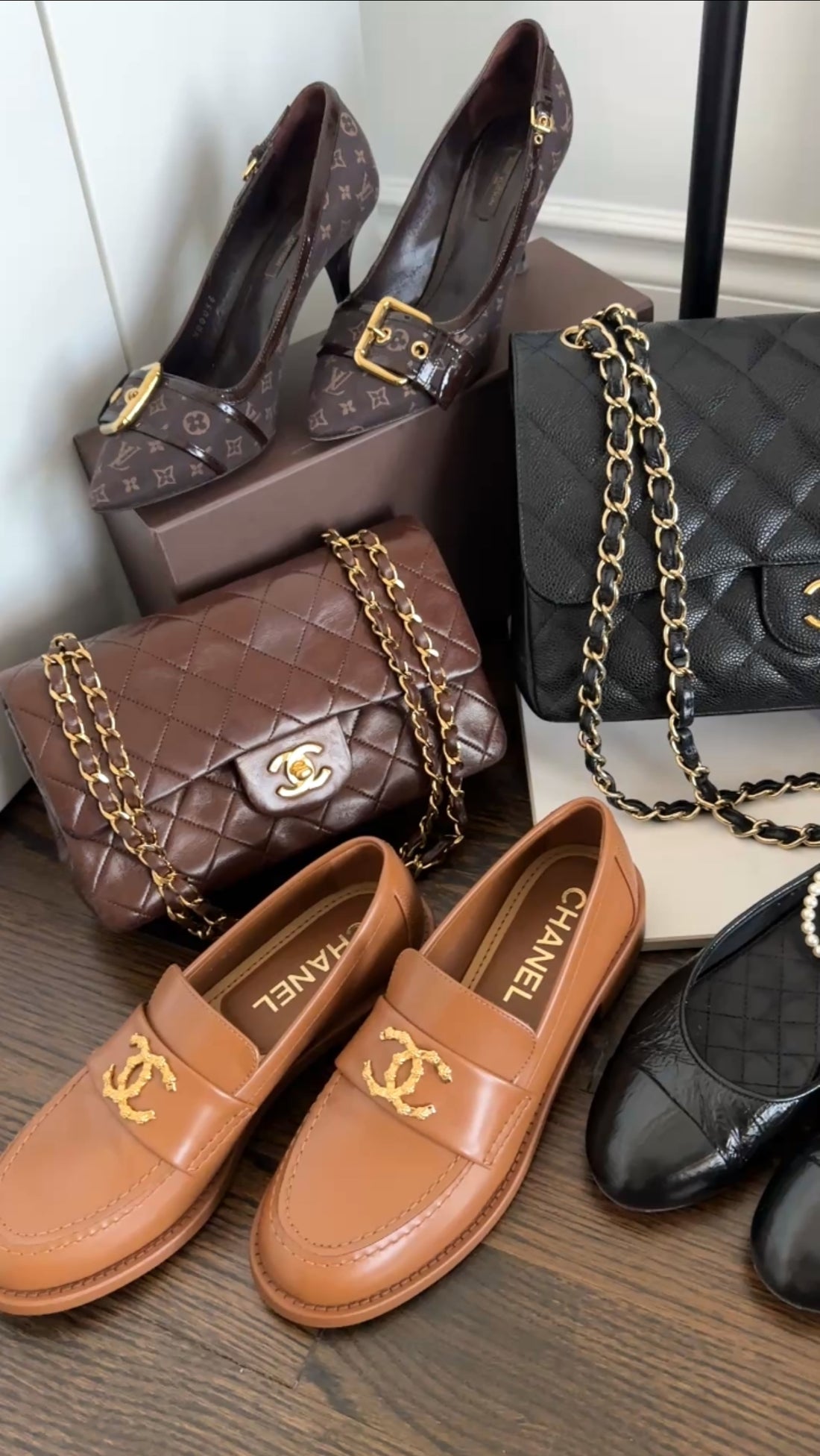 Chanel Caramel Brown 24C Smooth Leather CC Logo Loafers - 36.5 (37)