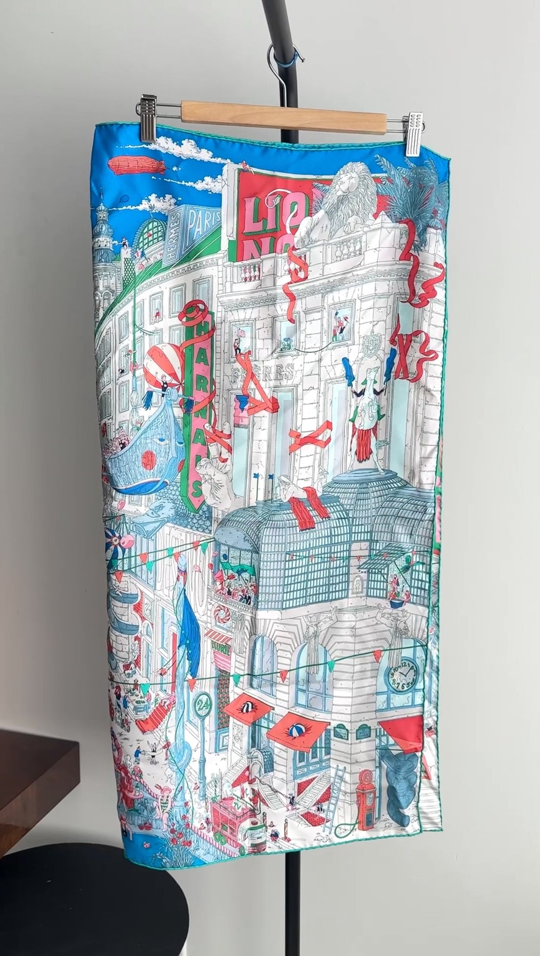Hermes Le Grand Prix Blue White Pink Silk 90cm Scarf