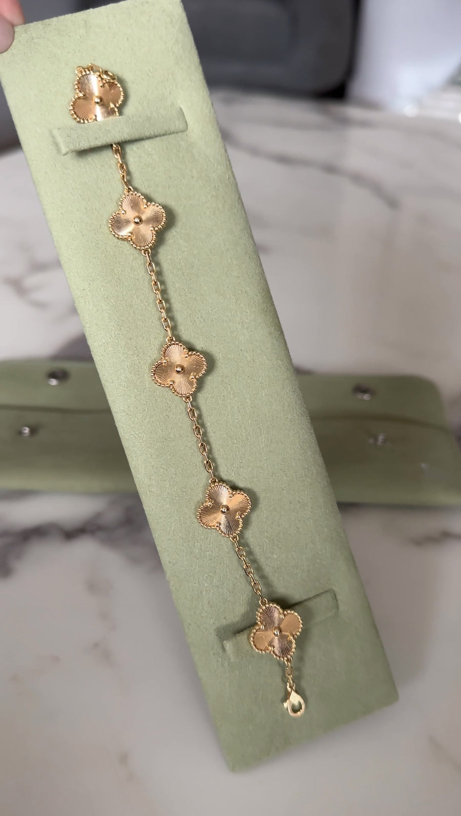 Van Cleef & Arpels 18k Yellow Gold Vintage Alhambra 5 motifs Bracelet