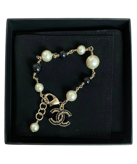Chanel B15 V CC Pearl  and Black Bead Goldtone Chain Bracelet