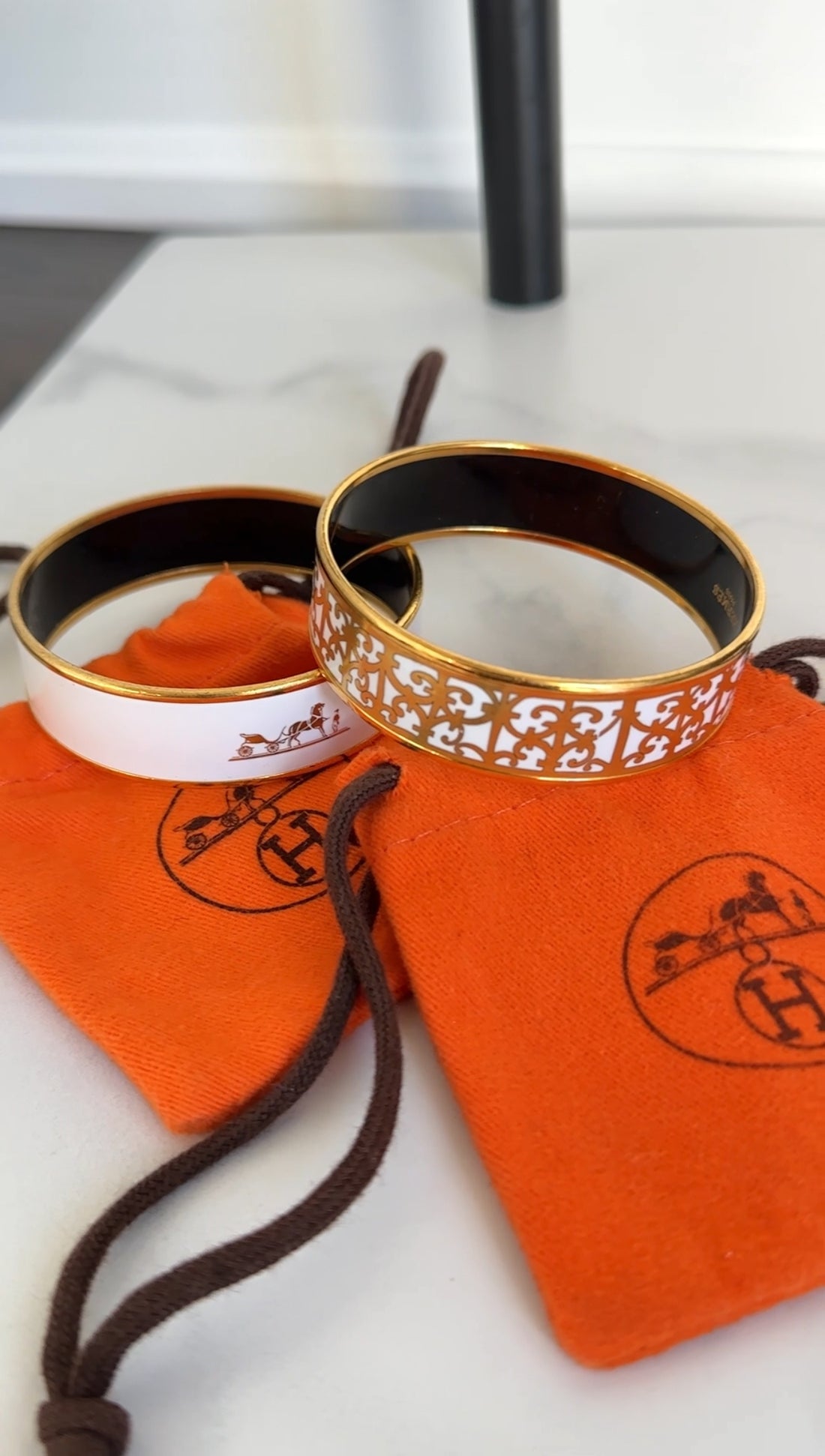Hermes White and Gold Balcons du Guadalquivir Wide Bangle GHW