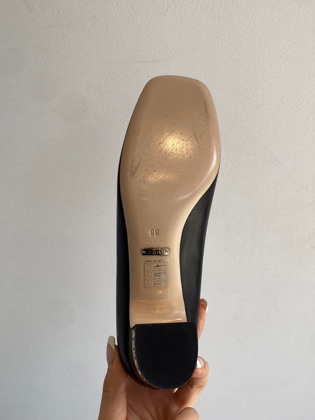 Gucci Crystal Logo Pumps - 38