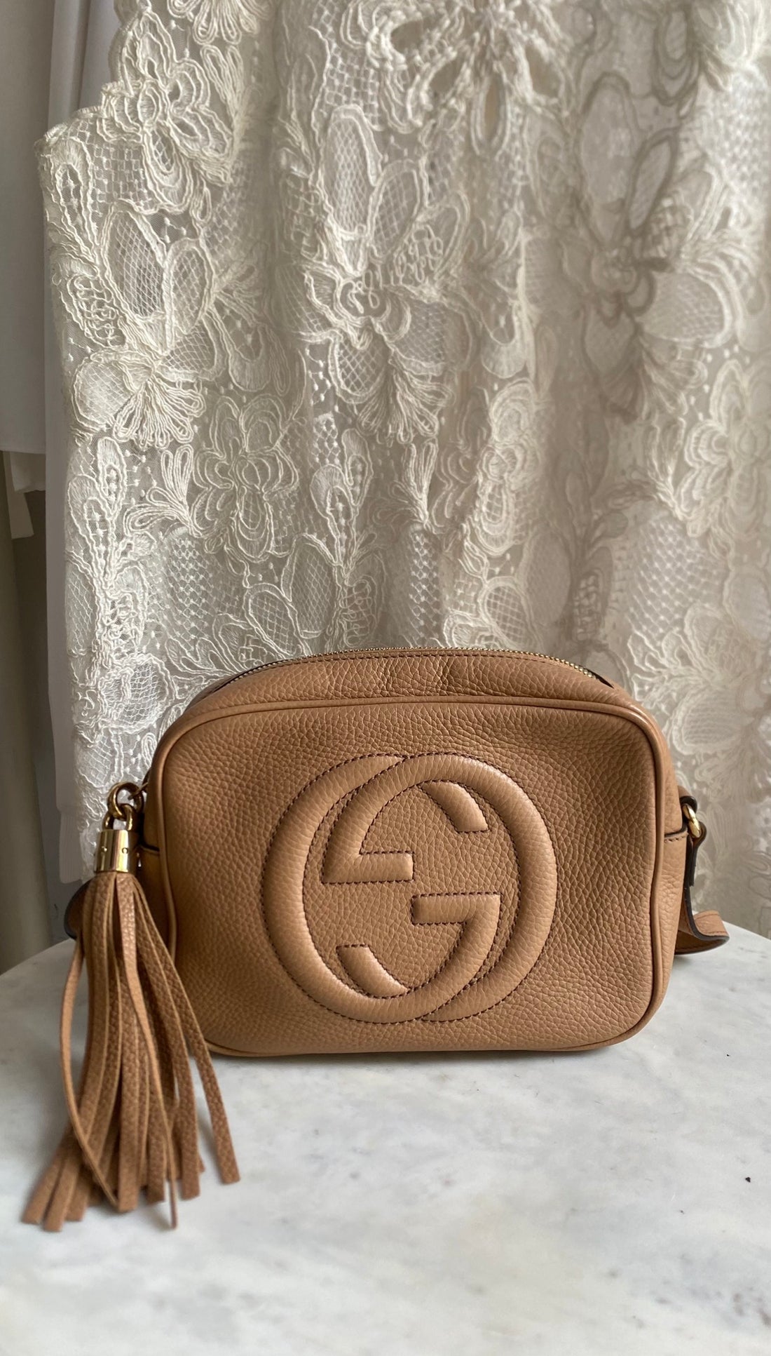 Gucci Beige Leather Interlocking GG Soho Disco Crossbody Bag