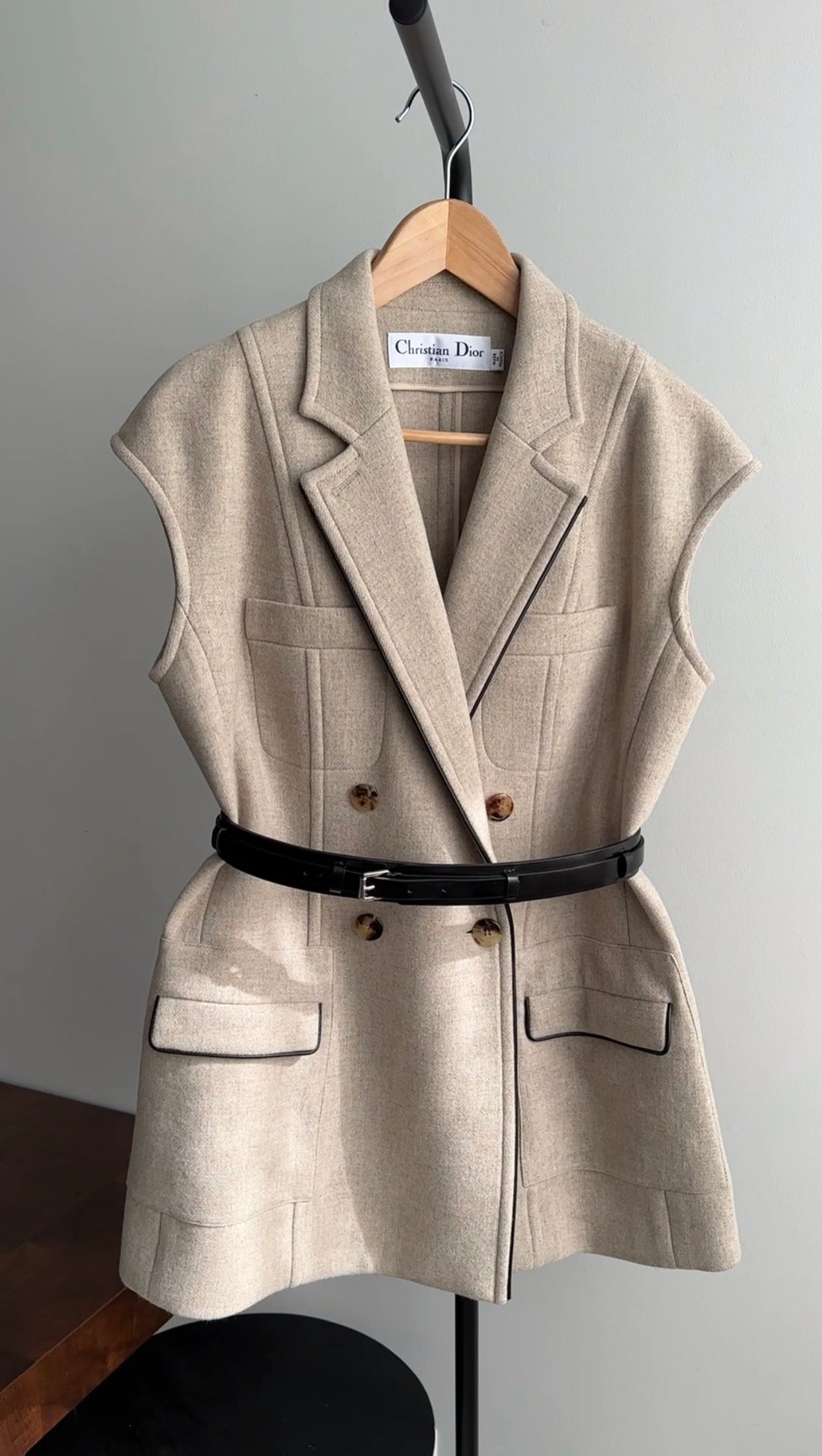 Christian Dior Beige and Black Leather Belted Sleeveless Vest Jacket - FR40 / 8