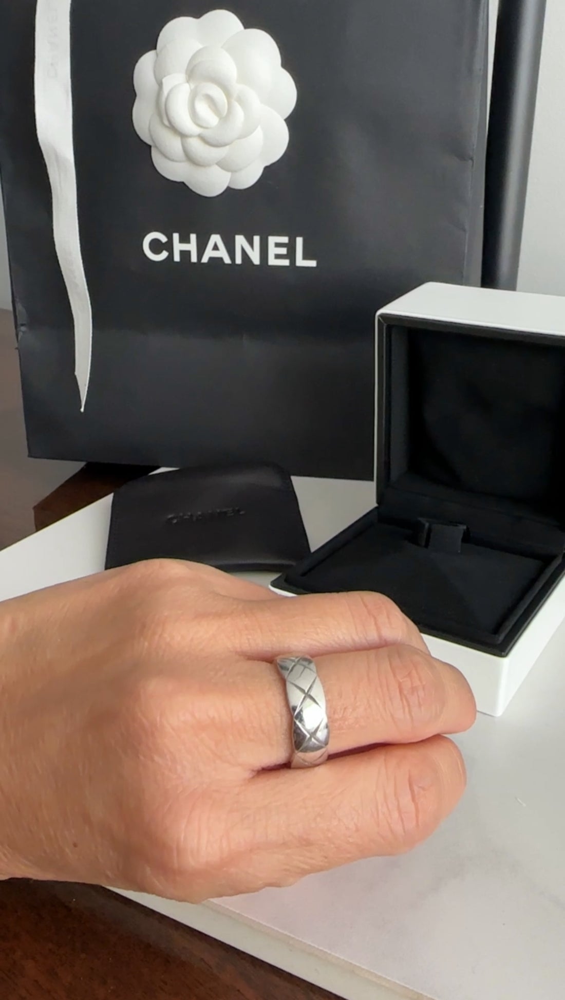 Chanel 18k White Gold Coco Crush Quilted Band Ring - 53 / 6.5
