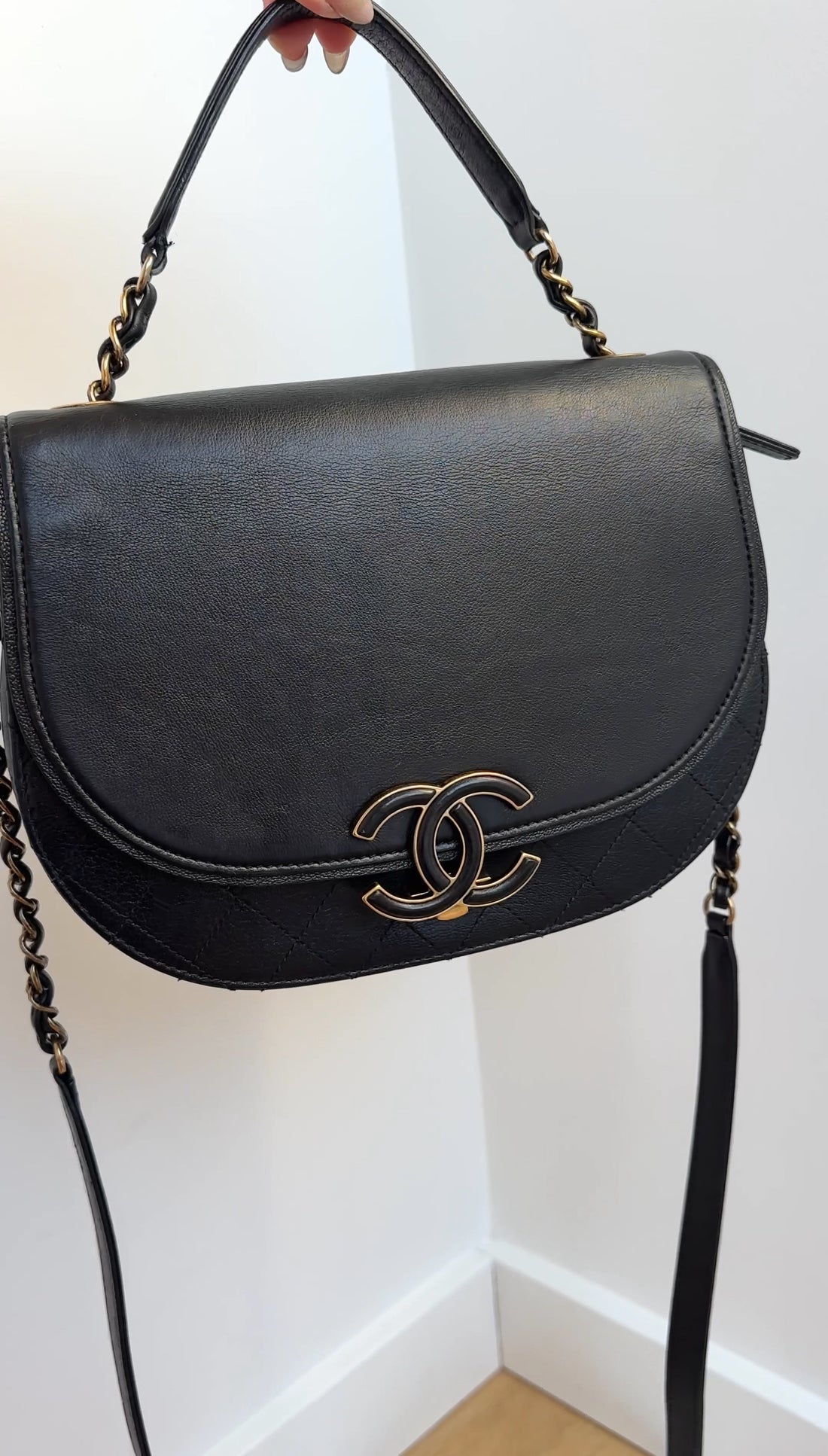 Chanel Black Leather Medium Coco Curve CC Flap Bag