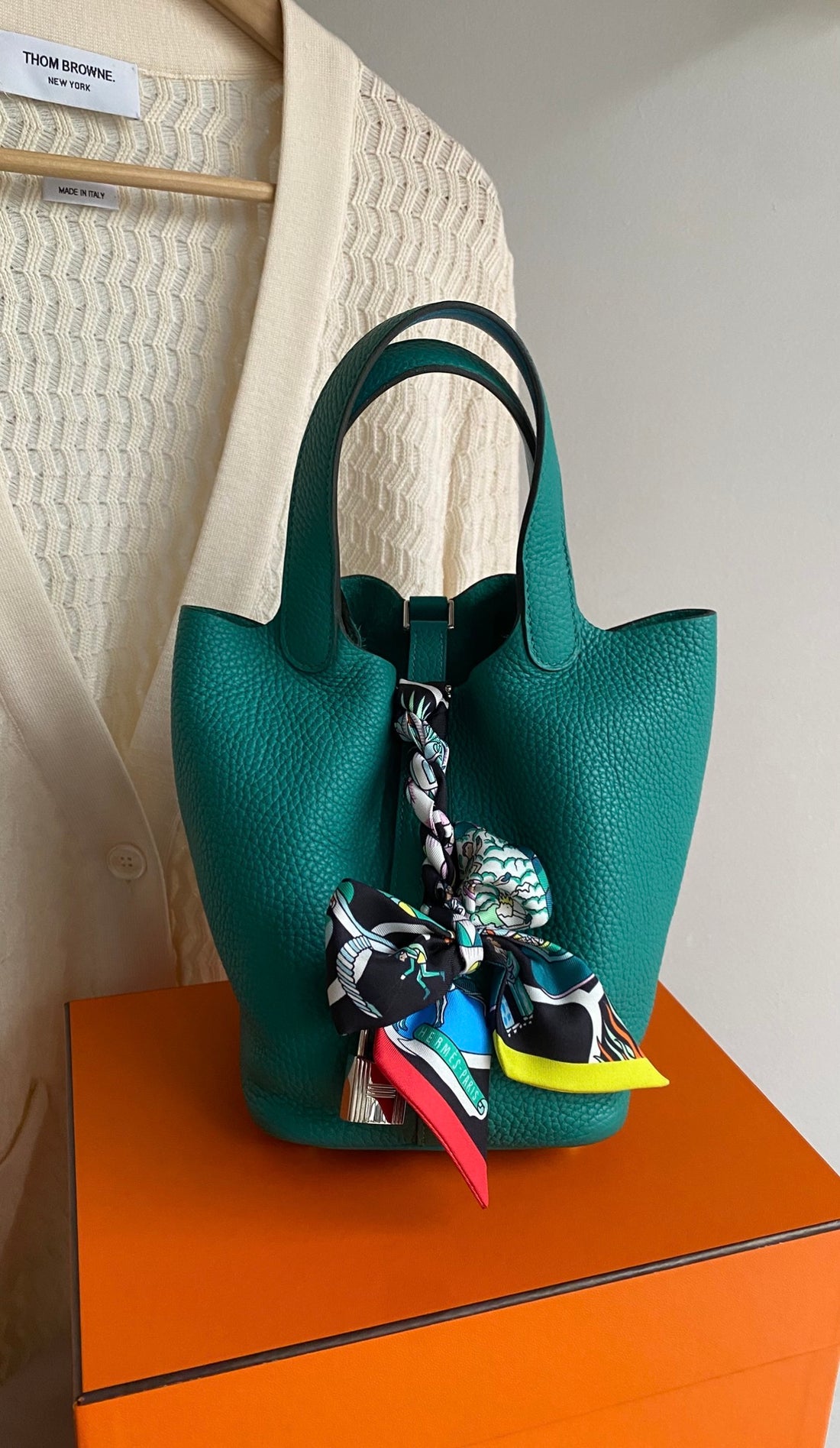 Hermes Picotin 18 Vert Verone Taurillon Clemence / Bleu Du Nord Swift Leather Bag