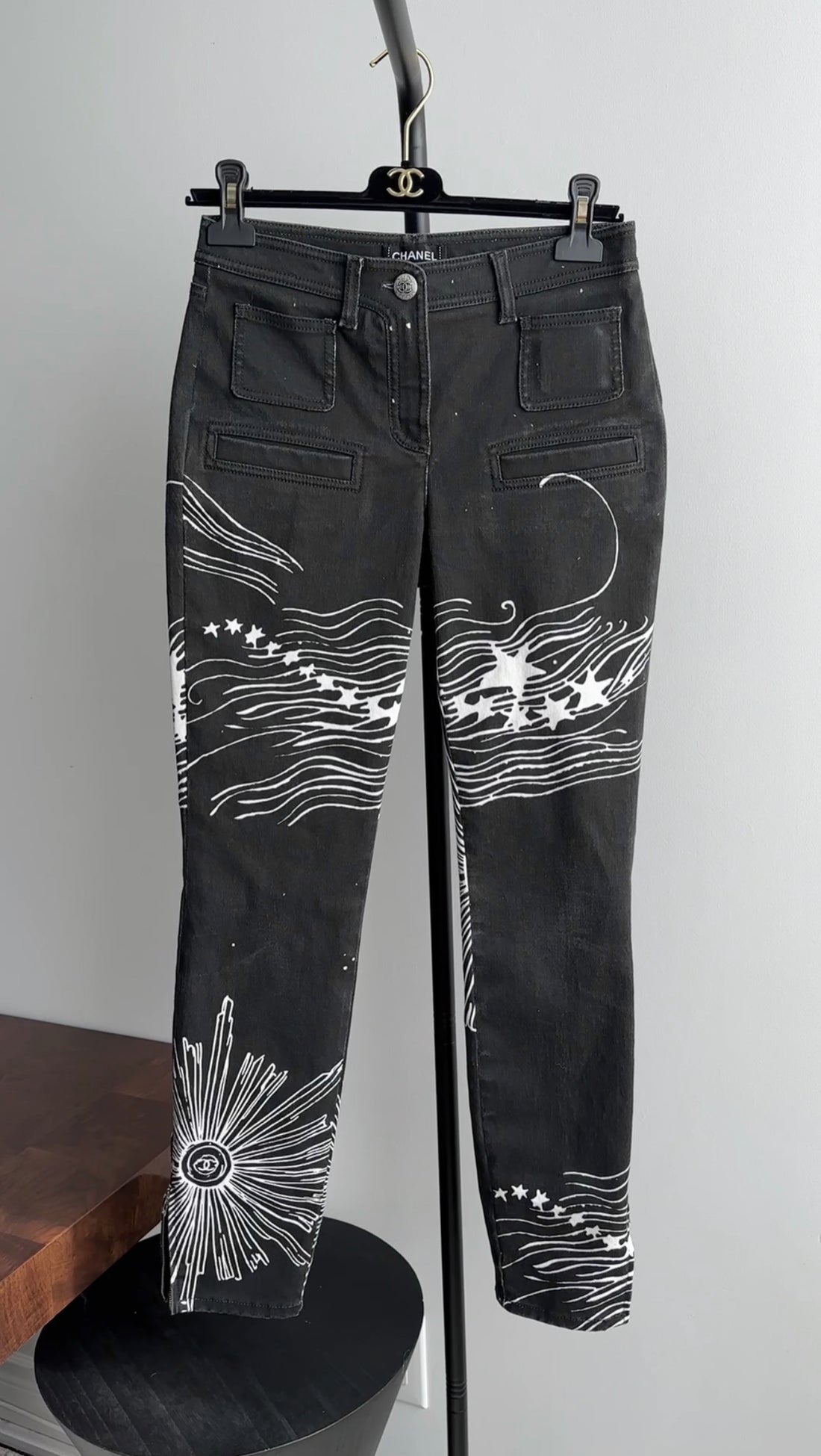 Chanel 22C Black and White Starburst Zodiac Slim Jeans - FR36