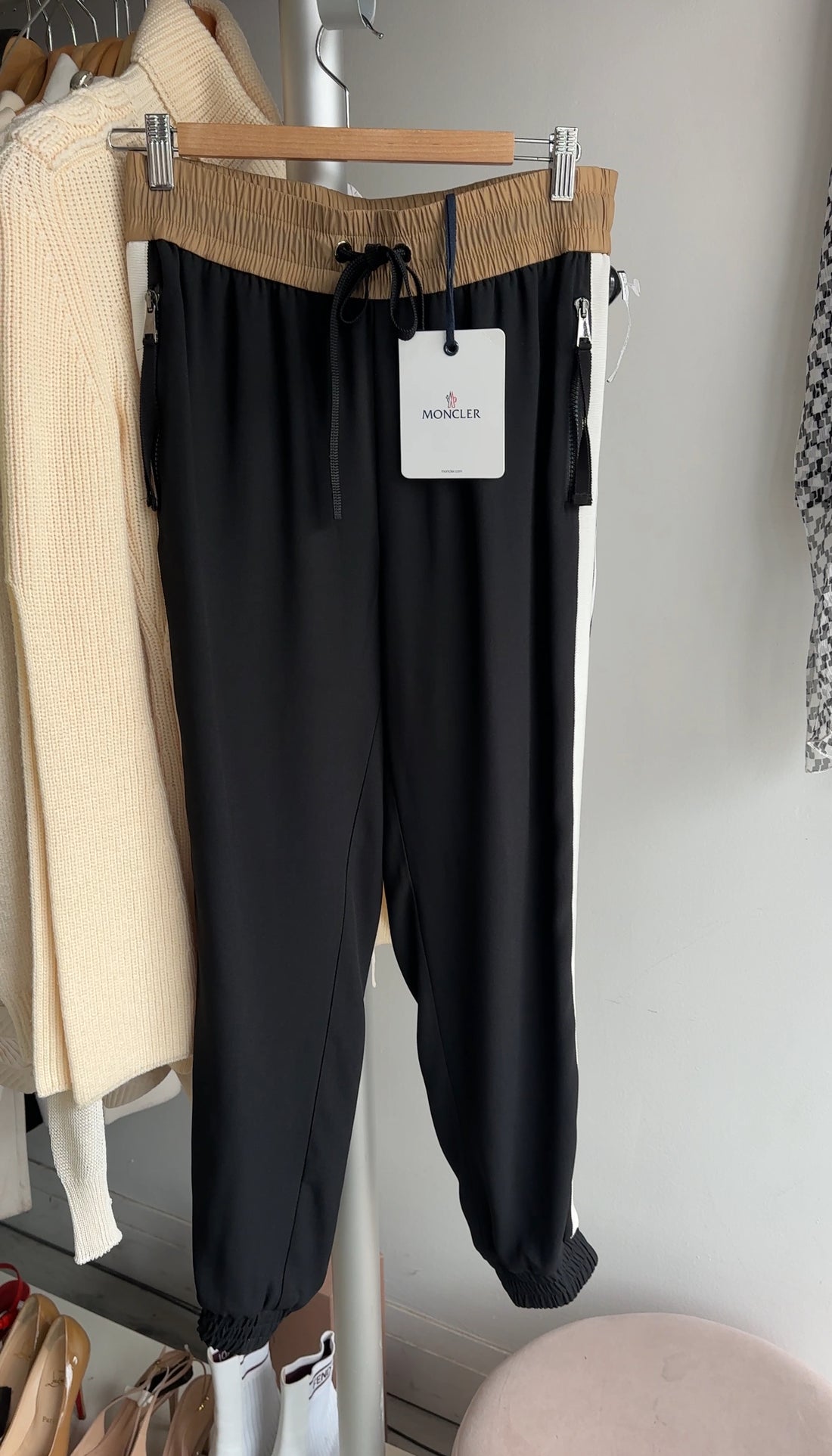 Moncler logo jogger - M