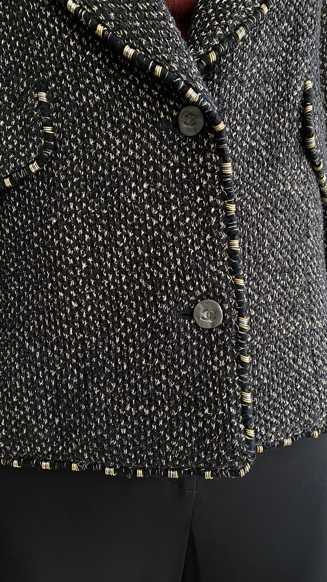 Chanel Spring 2006 Black & Gold Herringbone Tweed Jacket - FR 38 / US 4-6