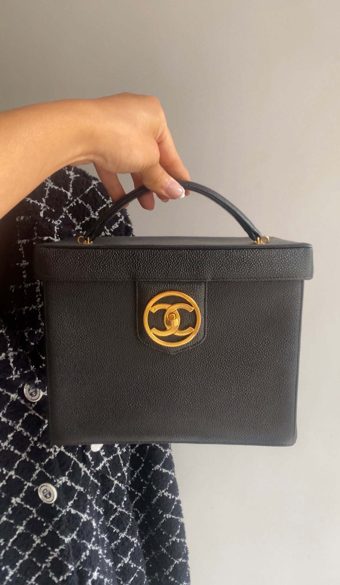 Chanel Black GHW Vintage Grained Leather CC Vintage Box Vanity Bag