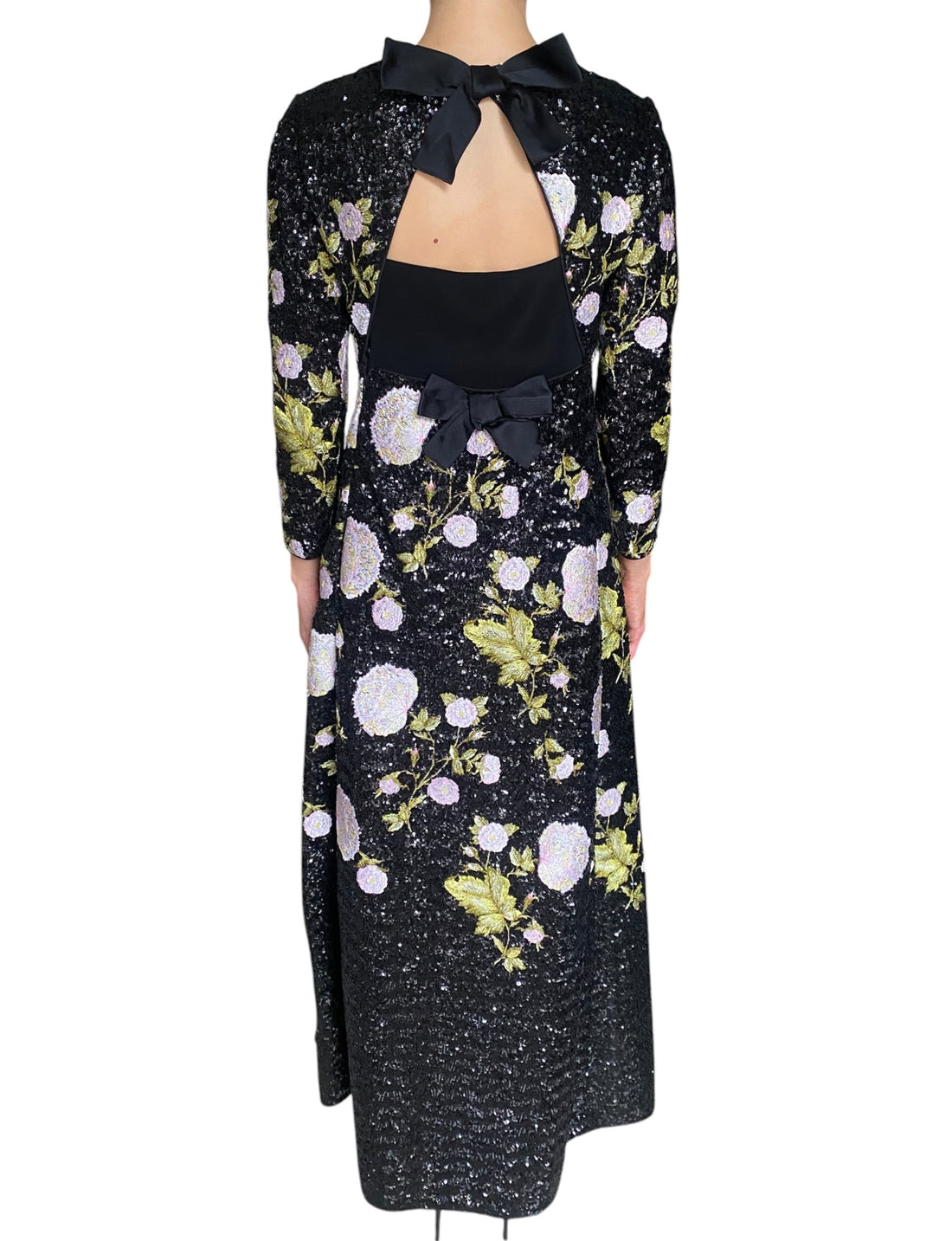 Giambattista Valli Black & Pink Sequinned Floral Embroidered Gown - IT 44 / US 8