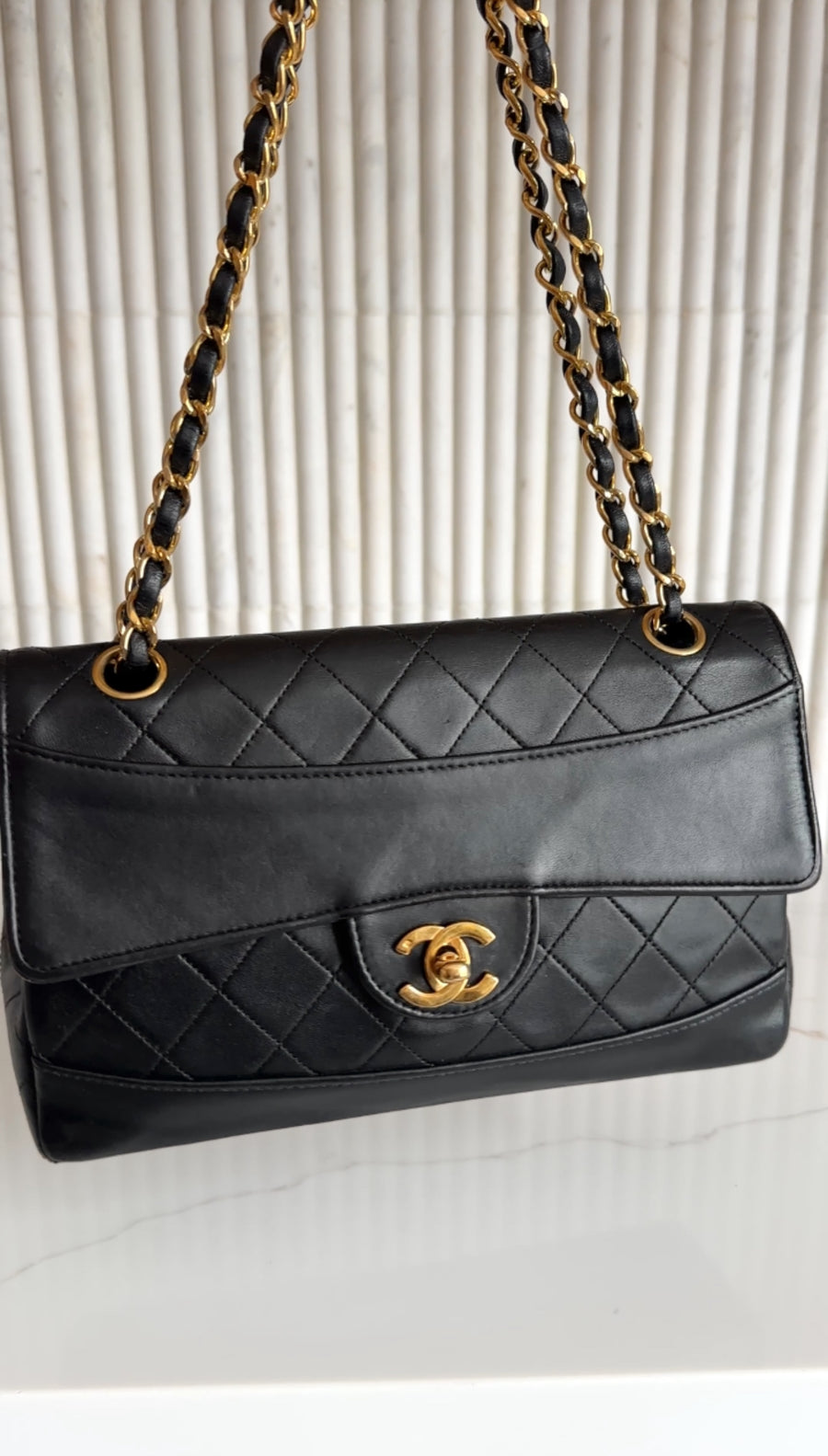 Chanel Vintage 1989 Black Quilted Lambskin Medium Single Flap Bag