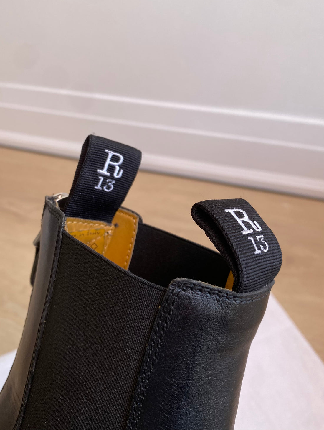 R13 Black Leather Single Stack Chelsea Boots - 39