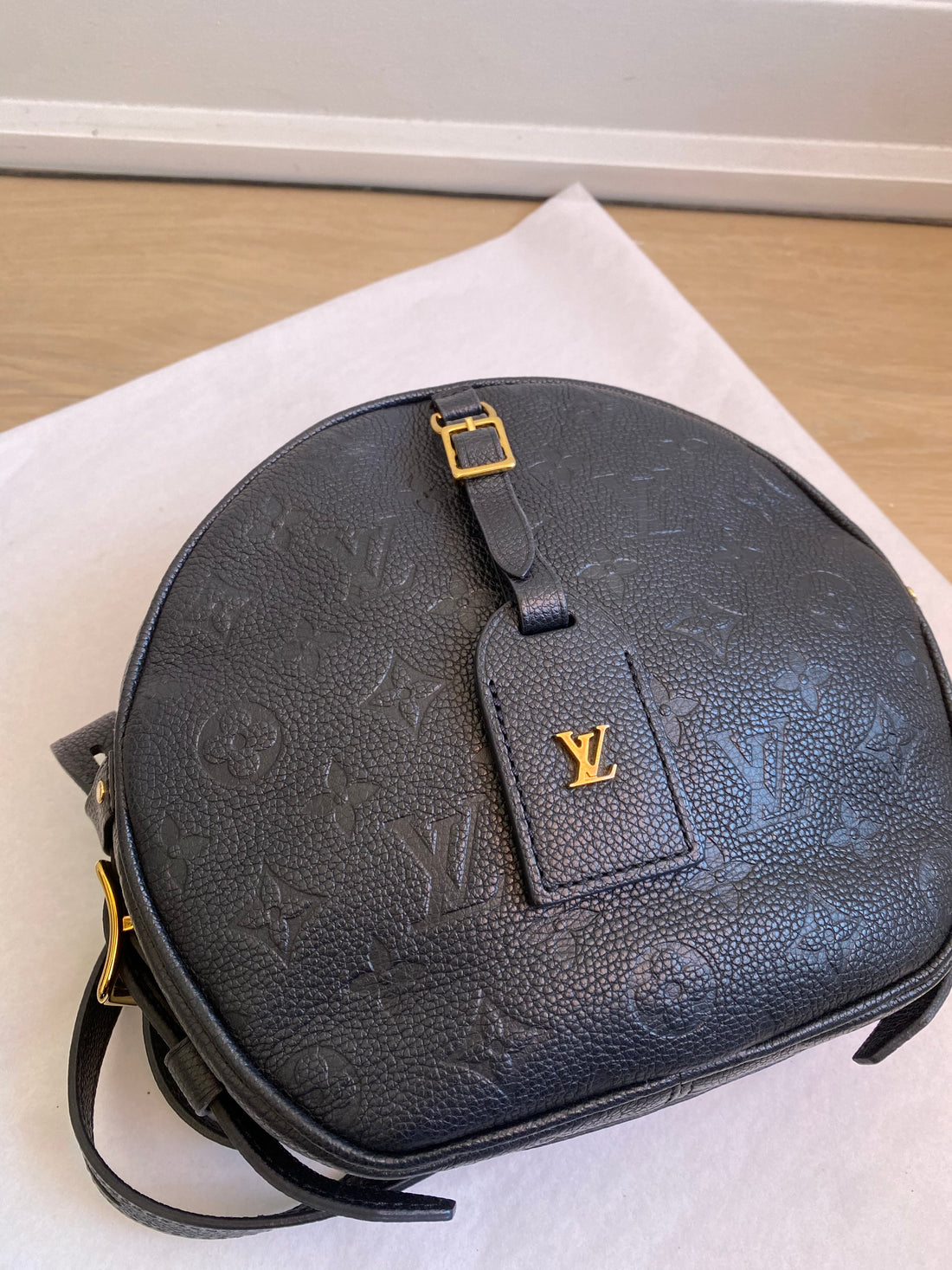 Louis Vuitton Black Empreinte Monogram Grained Leather Boite Chapeau Souple MM Shoulder Bag