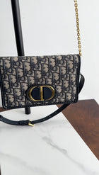 Dior Navy Oblique 2-in-1 30 Montaigne Pouch Belt Bag / Wallet on Chain